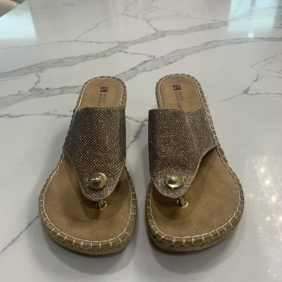 White Mountain Women’s Beachball Gold Glitter Fabric Espadrilles Size 8M - Picture 1 of 9